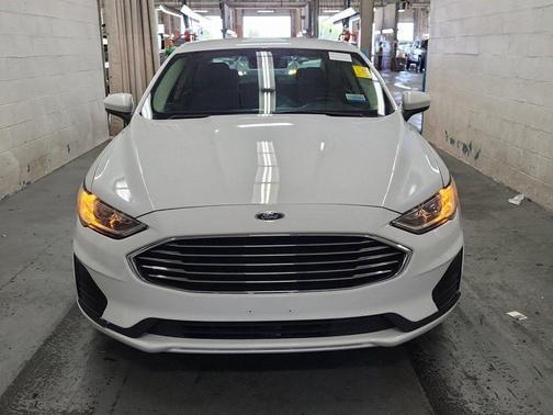 2020 Ford Fusion Hybrid SE