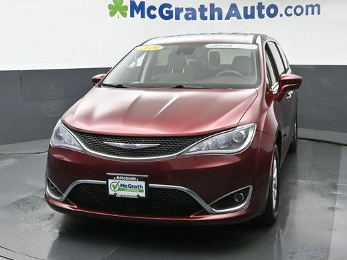 2020 Chrysler Pacifica Touring