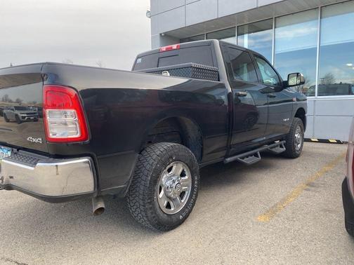 2019 RAM 2500 Tradesman Crew Cab 4x4 6'4' Box