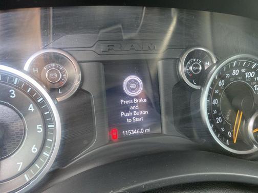 2019 RAM 2500 Tradesman Crew Cab 4x4 6'4' Box