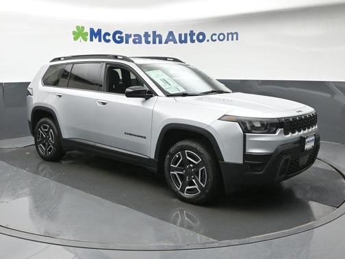 Silver Zynith Clearcoat 2026 Jeep Cherokee Laredo 4x4