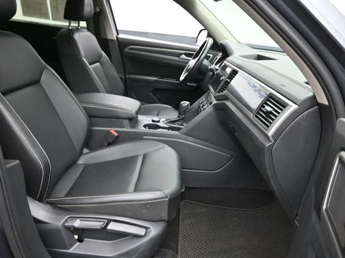 2021 Volkswagen Atlas 3.6L SE w/Technology