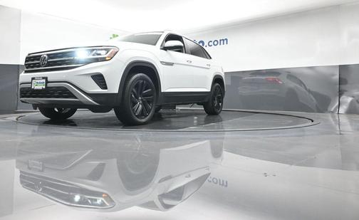 2023 Volkswagen Atlas Cross Sport 2.0T SE w/Technology 4MOTION