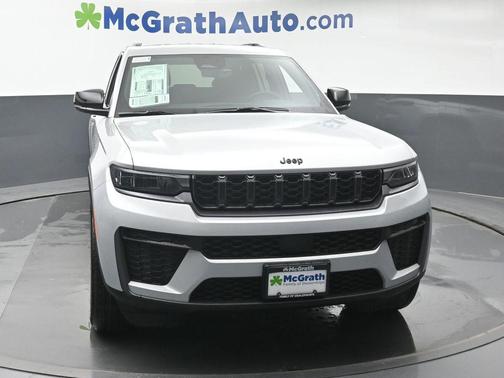 2026 Jeep Grand Cherokee Altitude