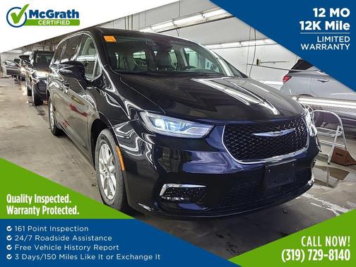 Diamond Black Crystal Pearlcoat 2024 Chrysler Pacifica Touring L