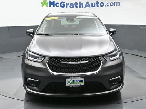 2022 Chrysler Pacifica Hybrid Touring L