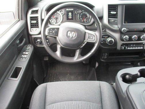 2024 RAM 2500 Tradesman Crew Cab 4x4 6'4' Box