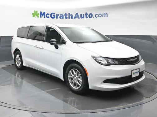 2026 Chrysler Voyager LX