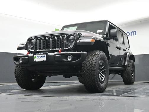 Black Clearcoat 2026 Jeep Wrangler Rubicon