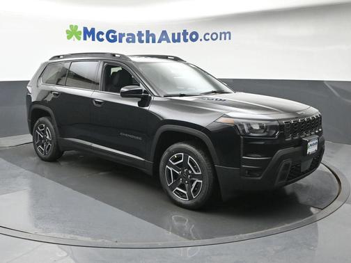 Diamond Black Crystal Pearlcoat 2026 Jeep Cherokee Laredo