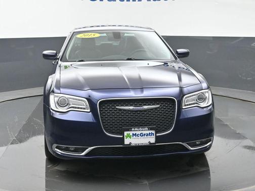 2015 Chrysler 300 Limited