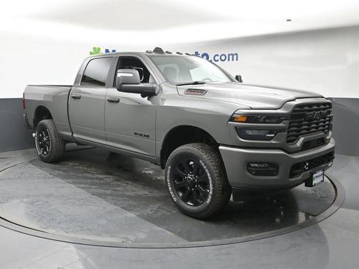 Ceramic Gray Clearcoat 2026 RAM 2500 Big Horn Crew Cab 4x4 6'4' Box