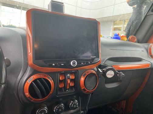 2011 Jeep Wrangler Unlimited Rubicon