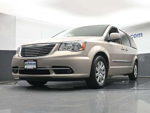 Cashmere/Sandstone Pearlcoat 2015 Chrysler Town & Country Touring