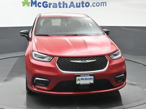 2026 Chrysler Pacifica L