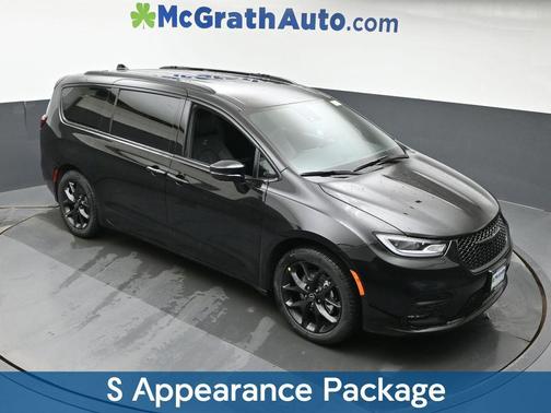 2026 Chrysler Pacifica L