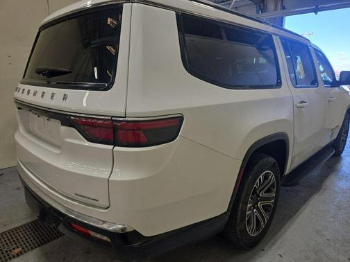 2024 Jeep Wagoneer L Series II 4x4