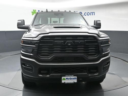2026 RAM 2500 Tradesman Crew Cab 4x4 6'4' Box