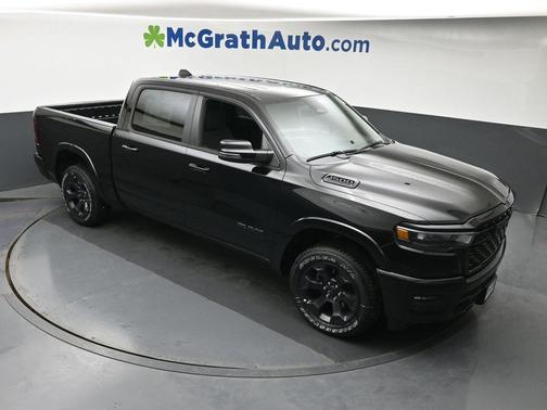 Diamond Black Crystal Pearlcoat 2026 RAM 1500 Big Horn/Lone Star