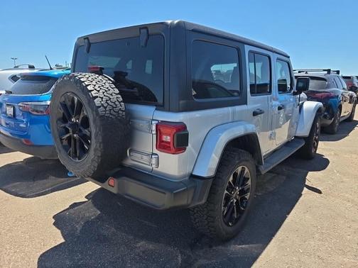 Silver Zynith Clearcoat 2023 Jeep Wrangler 4xe Sahara