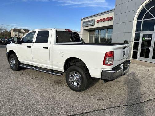 2024 RAM 2500 Tradesman Crew Cab 4x4 6'4' Box