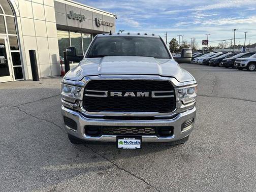 2024 RAM 2500 Tradesman Crew Cab 4x4 6'4' Box