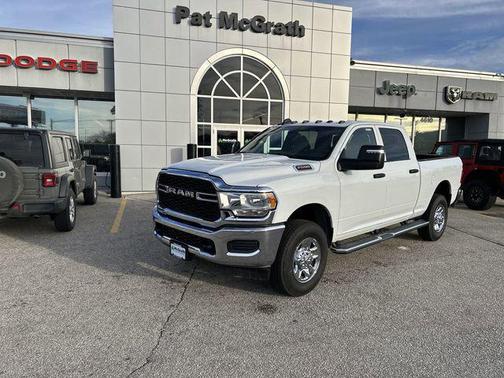 2024 RAM 2500 Tradesman Crew Cab 4x4 6'4' Box