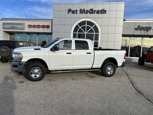 2024 RAM 2500 Tradesman Crew Cab 4x4 6'4' Box