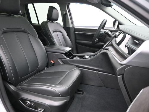 2022 Jeep Grand Cherokee 4xe Base