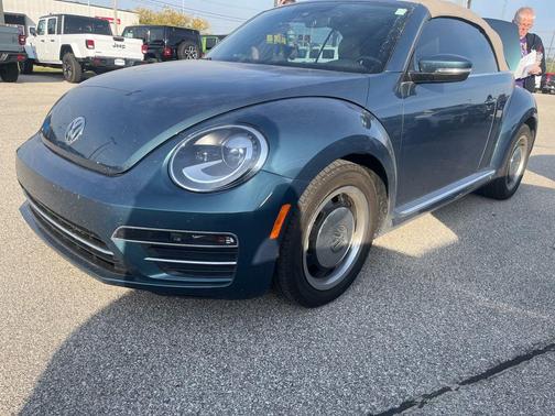 2018 Volkswagen Beetle 2.0T S