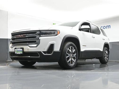 2023 GMC Acadia AWD SLT