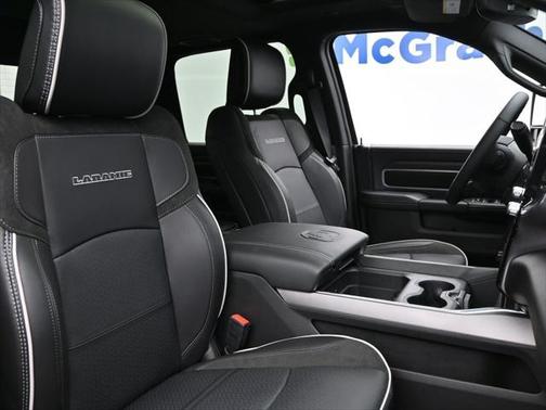 2025 RAM 2500 Laramie Crew Cab 4x4 6'4' Box