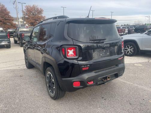 2016 Jeep Renegade Trailhawk