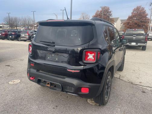 2016 Jeep Renegade Trailhawk