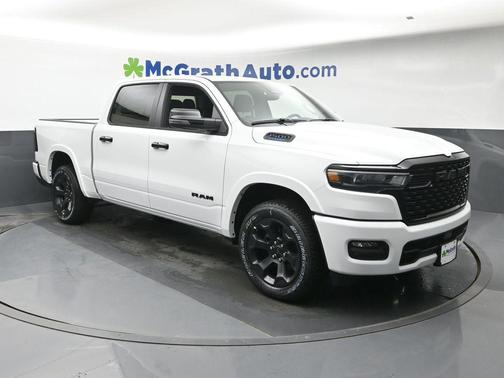 Bright White Clearcoat 2026 RAM 1500 Big Horn/Lone Star