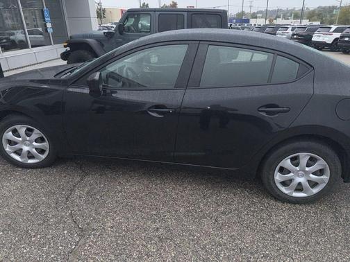 2018 Mazda Mazda3 Sport