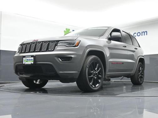 2022 Jeep Grand Cherokee Laredo