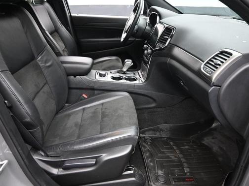 2022 Jeep Grand Cherokee Laredo