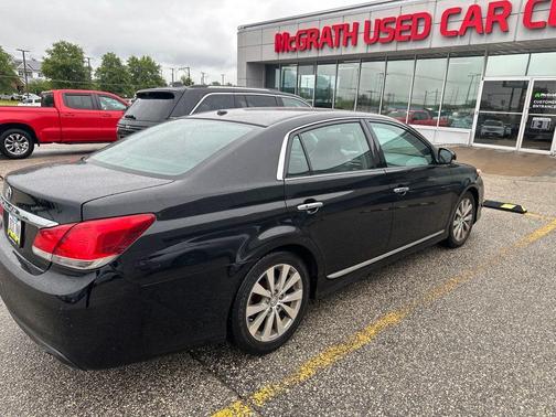 Black 2012 Toyota Avalon Limited