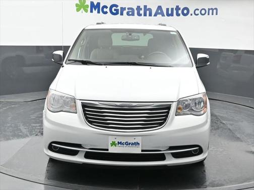 2014 Chrysler Town & Country Touring-L