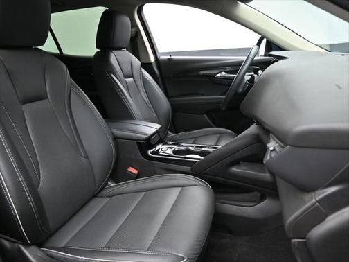 2022 Buick Envision FWD Essence