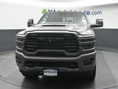 Ceramic Gray Clearcoat 2026 RAM 2500 Laramie Crew Cab 4x4 6'4' Box