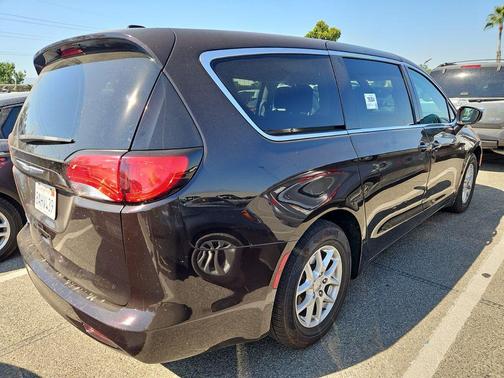 2017 Chrysler Pacifica Touring