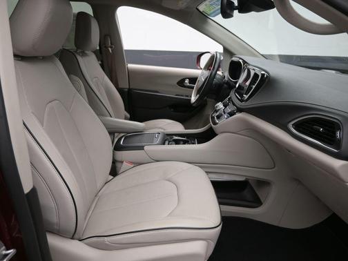 2021 Chrysler Pacifica Hybrid Limited