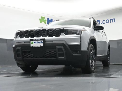 Silver Zynith Clearcoat 2026 Jeep Cherokee Limited