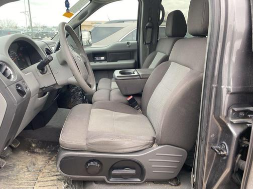 2004 Ford F-150 XLT SuperCrew