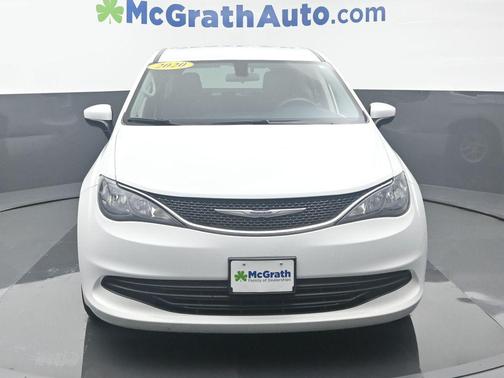 2020 Chrysler Voyager LX