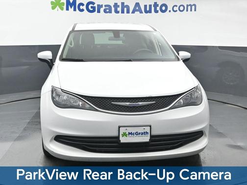 2020 Chrysler Voyager LX