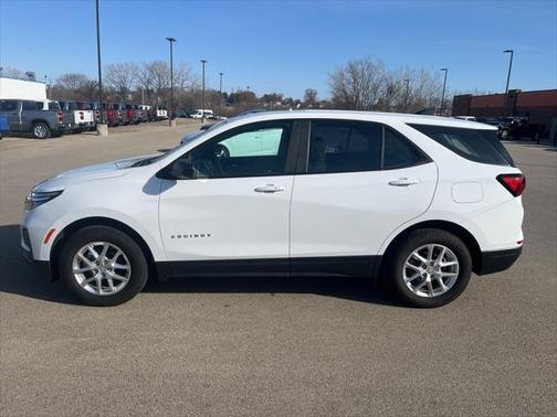 2022 Chevrolet Equinox LS