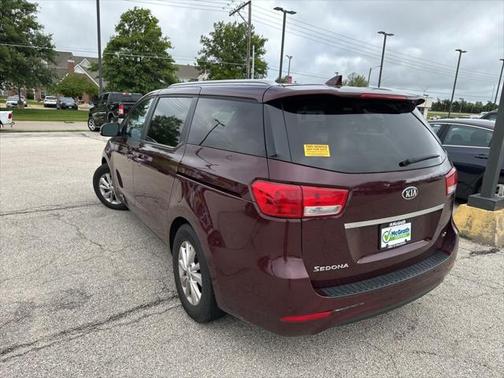 2017 Kia Sedona LX